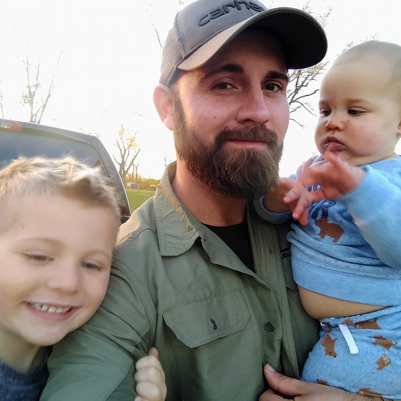 Meet your Posher, Devin - Picture 1 of 1